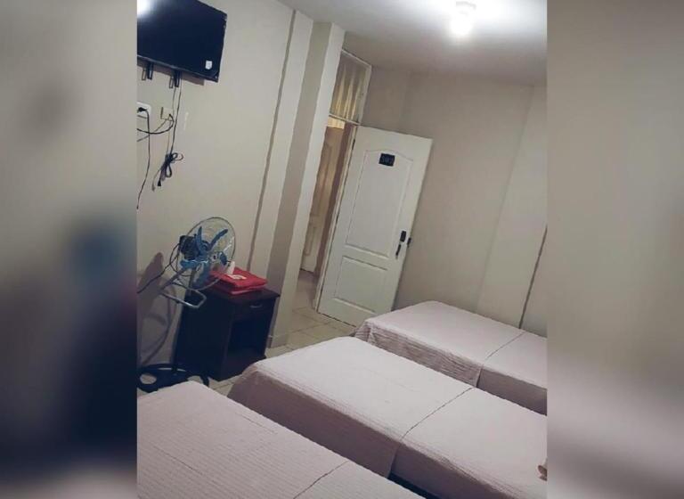 ファミリールーム, Hospedaje Residencial Los Fresnos   Miraflores Piura