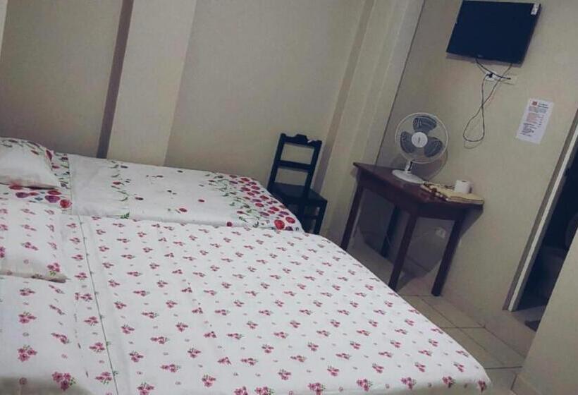 エコノミールーム, Hospedaje Residencial Los Fresnos   Miraflores Piura