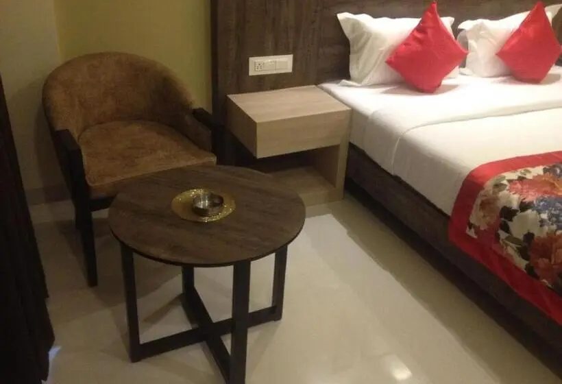 Deluxe Room, Malisca