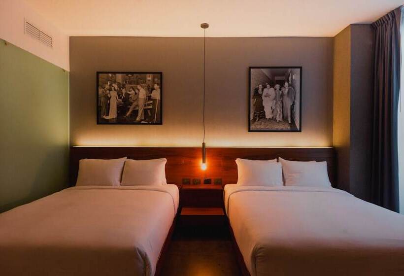 חדר דלוקס, Marquee Playa