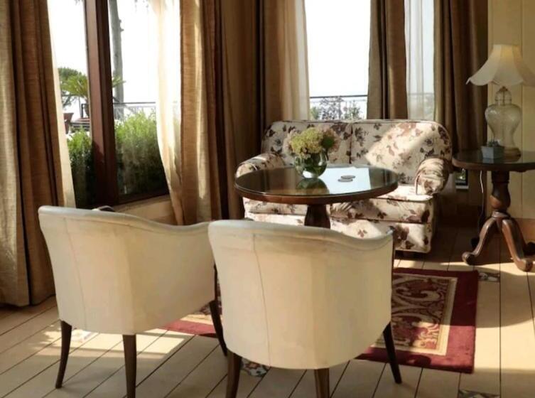 エクゼクティブスイート, Mount View