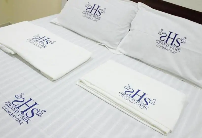 Economy Triple Room, Shs Grand Park