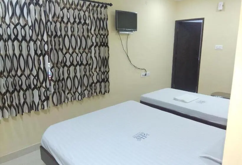 Economy Triple Room, Shs Grand Park