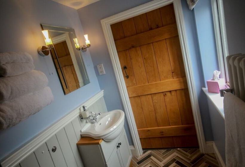 חדר סטנדרט עם מיטת קינג, The Little George