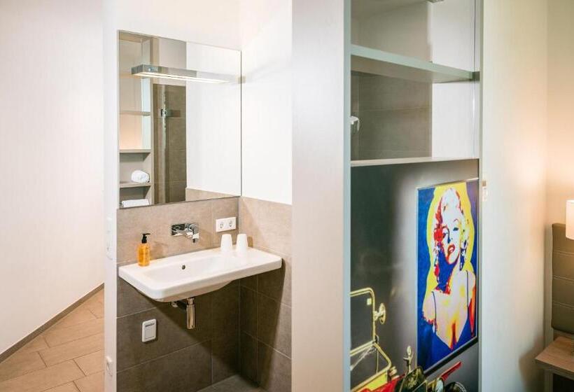 Quarto Estandar, Trezor