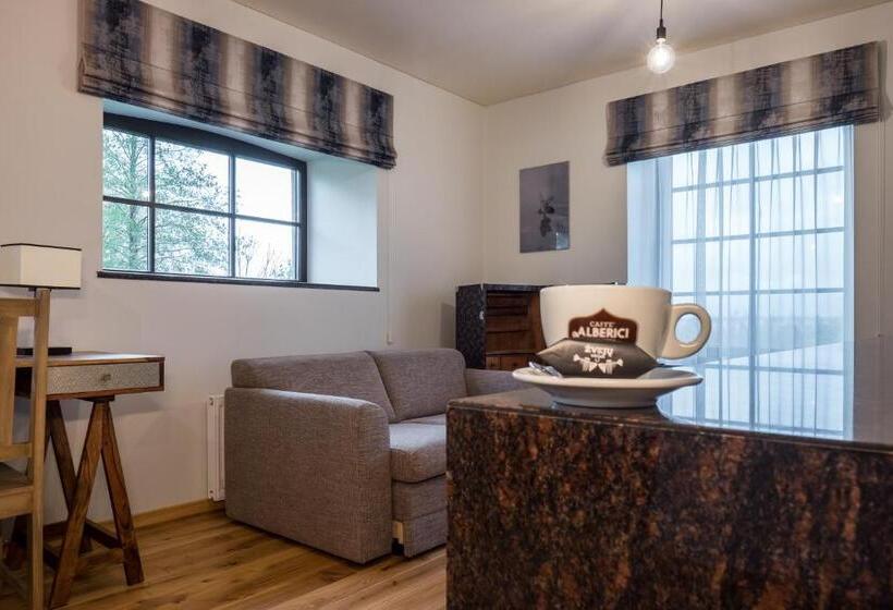 Suite with lake view, žvejų Užeiga