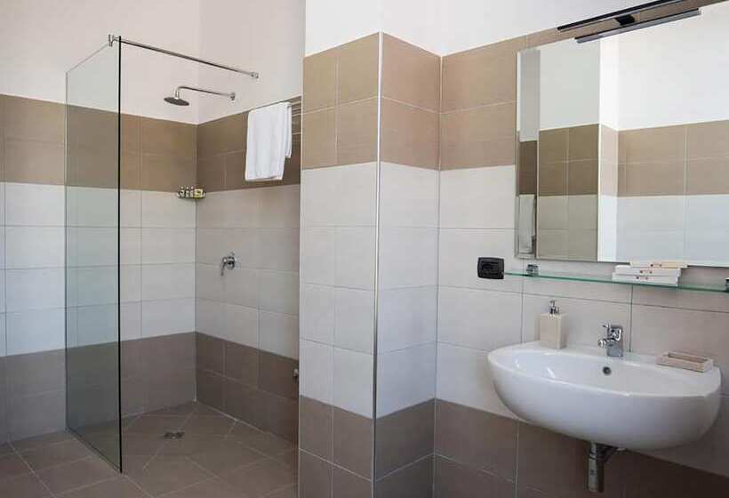 舒适三人间, Palmanova Resort