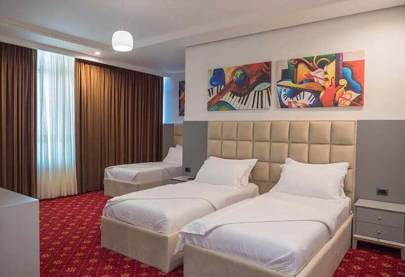 舒适三人间, Palmanova Resort