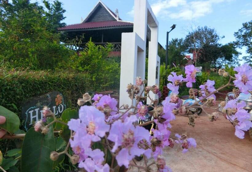 带阳台的标准单人间, Greenhouse Retreat