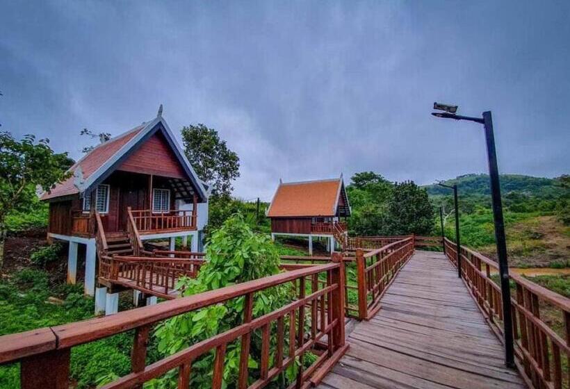 标准平房, Greenhouse Retreat