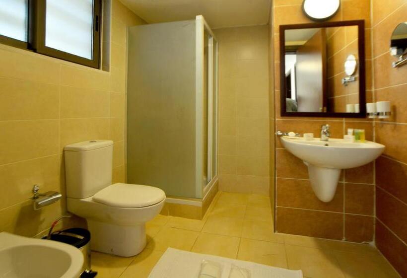 کلبه ییلاقی, Public Security Hotel & Chalets