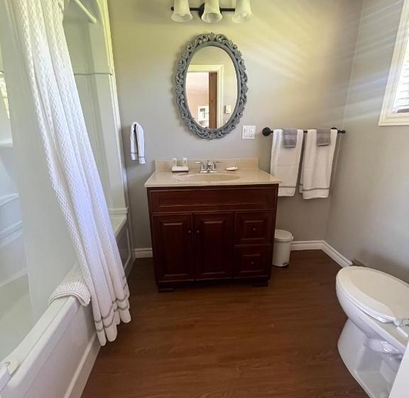 اتاق لوکس, Alma Shore Lane Suites & Cottages