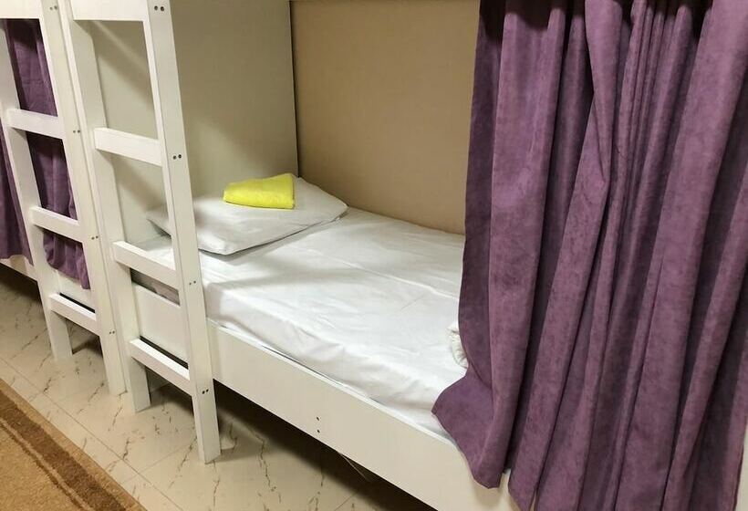 تختخواب در اتاق مشترک, Elite Hostel