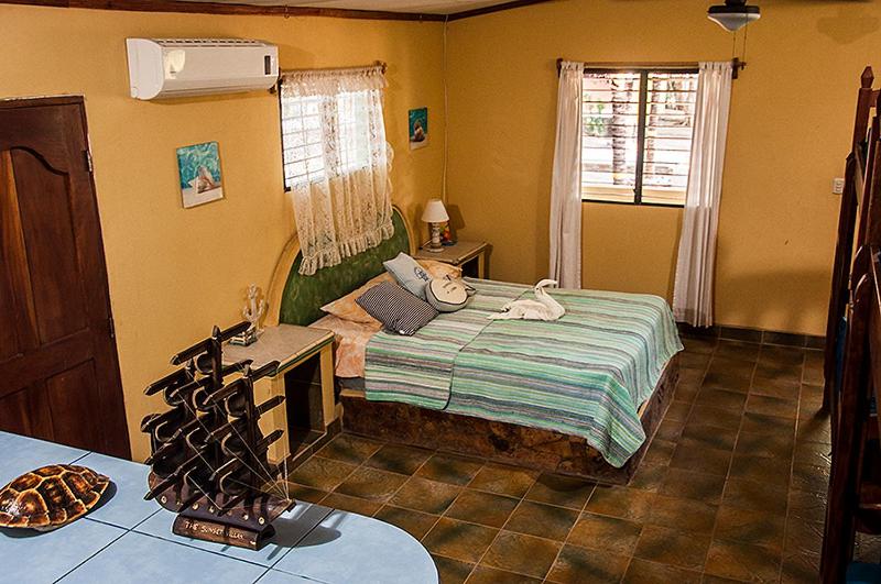 Семейное Бунгало, Hostel Sunset Villas Popoyo