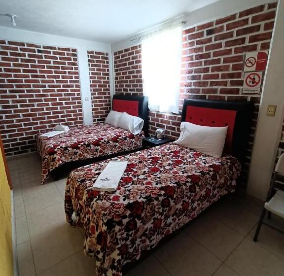 חדר סטנדרט לשלושה, Fer