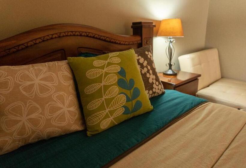 이코노미 룸, Margarita And Tour Operator Drake Bay