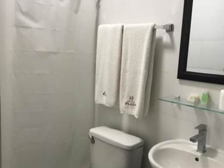 סוויטת סופריור, Plaza