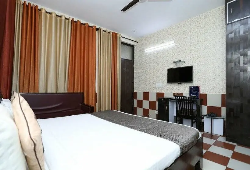 スタンダードルーム, Oyo 9705 Hotel Paradise Residency