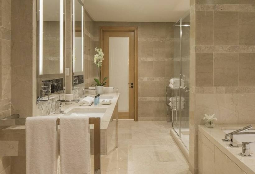 חדר סופריור, Four Seasons Hotel Tunis