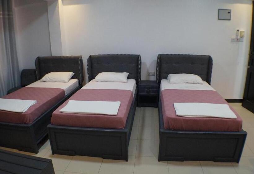 Economy Triple Room, Econo Lodge