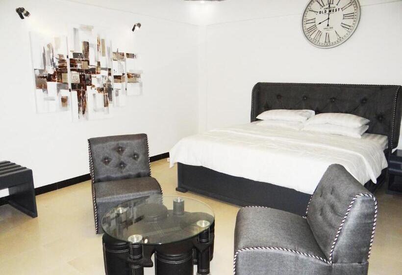 اتاق استاندارد با تخت بزرگ, Econo Lodge