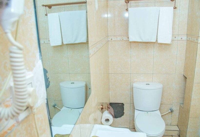 اتاق لوکس, Royal Crest Hotel & Suites