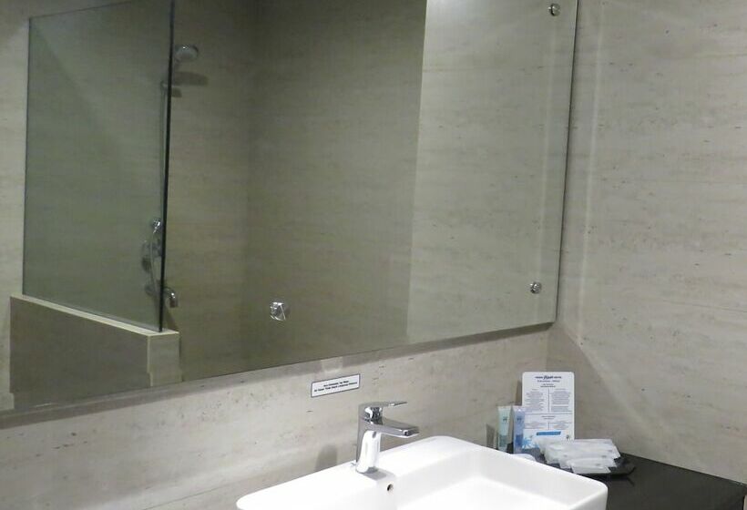 高级大房间, D Primahotel Kualanamu Medan Formerly Prime Plaza