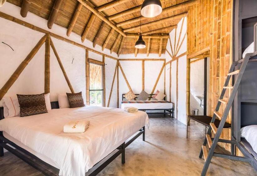 חדר משפחתי, San Agustin Masaya Collection