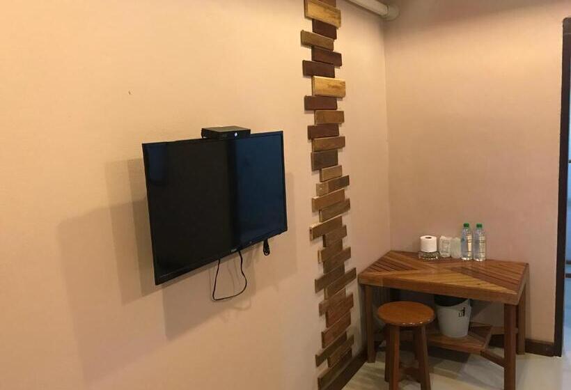 이코노미 룸, Chill Chill Resort