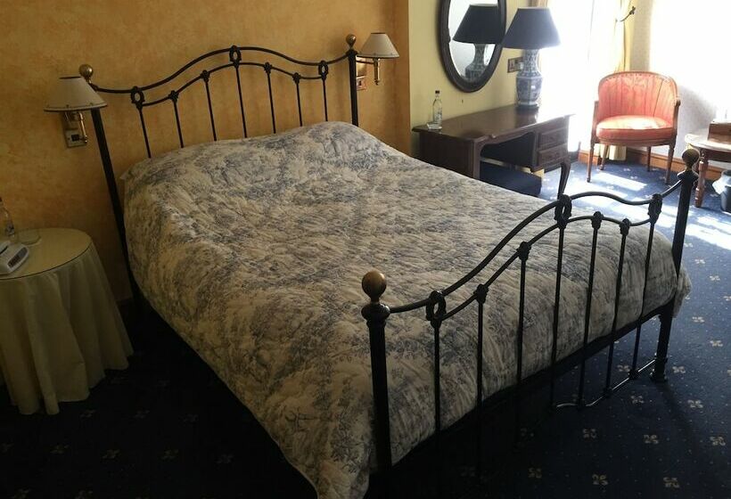 חדר סופריור, Cross Keys Hotel Chatteris