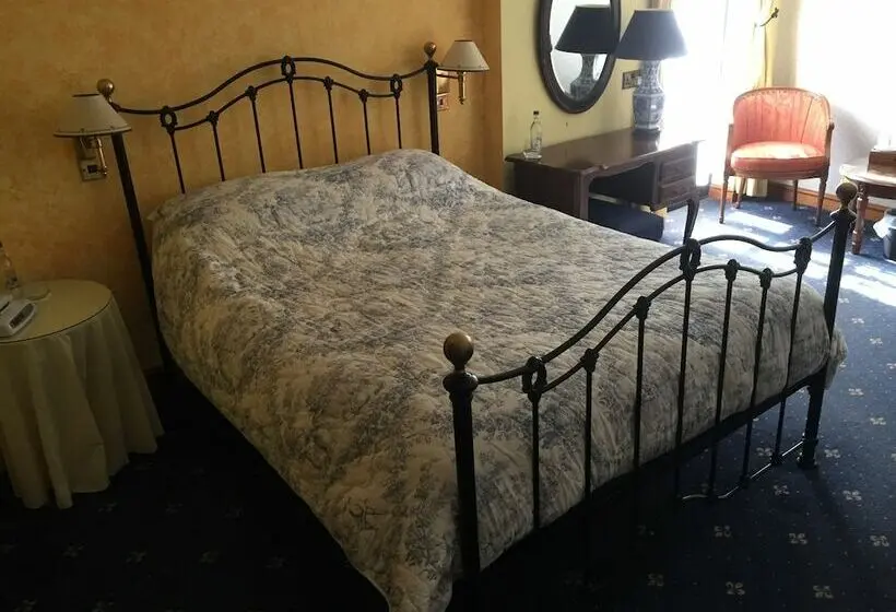 Superior-huone, Cross Keys Hotel Chatteris