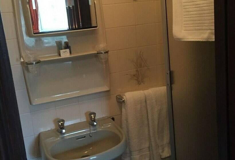 Номер Стандарт, Cross Keys Hotel Chatteris