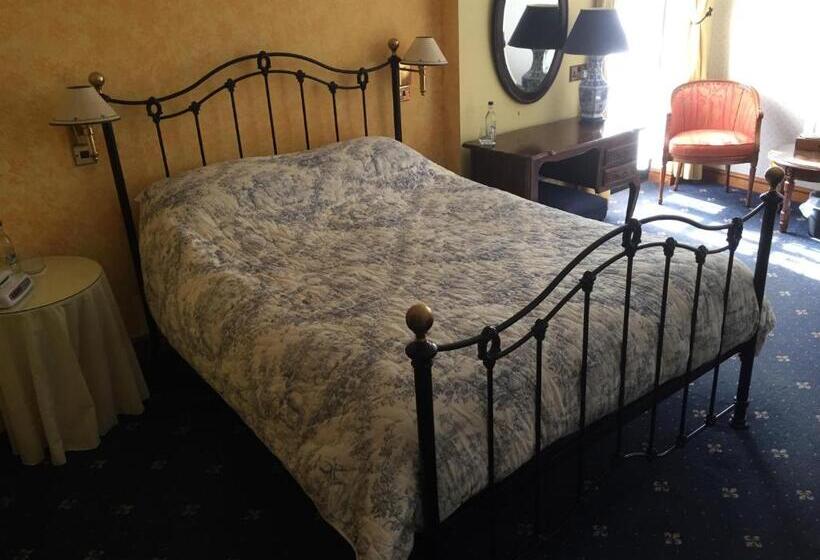 Номер Superior, Cross Keys Hotel Chatteris