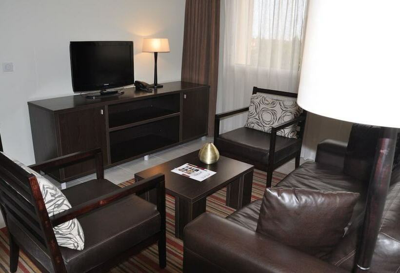 Люкс Повышенной Комфортности, Elais