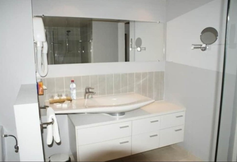 Люкс Повышенной Комфортности, Elais