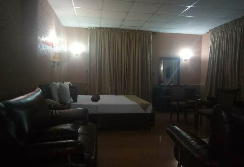 اتاق استاندارد با تخت دوبل, Crocodile Hotels And Restaurant Limited