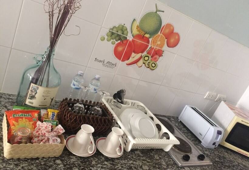 デラックスバンガロー, Eed Amata Resort