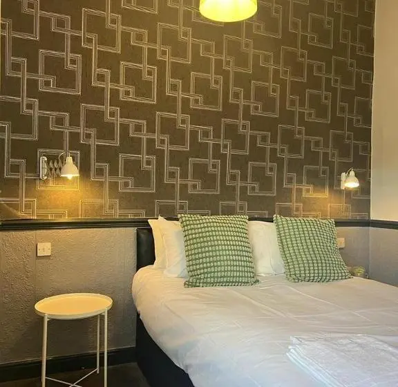 スタンダードルーム, Letting Rooms @ Charles Dickens