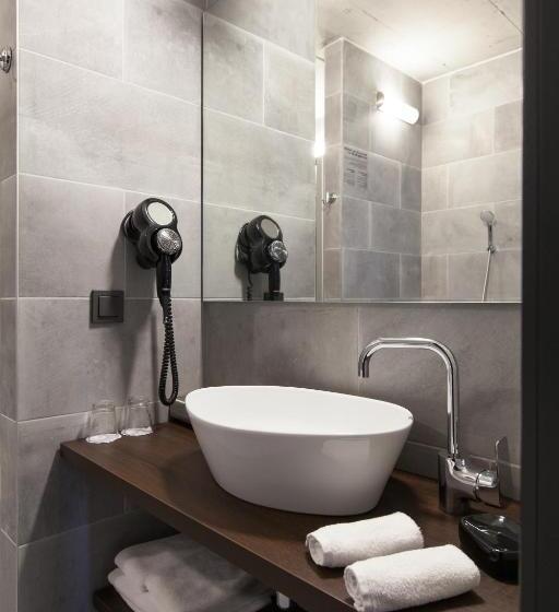 سوییت, Loop Hotel Vilnius