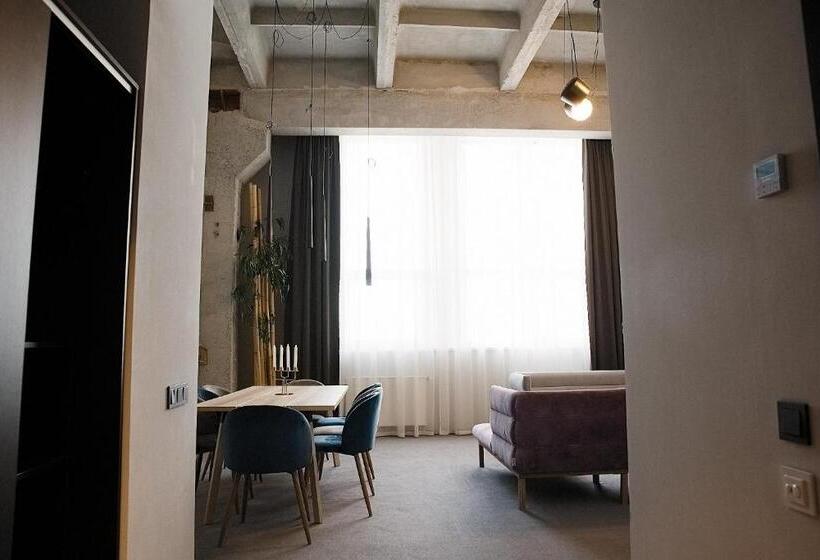 سوییت, Loop Hotel Vilnius