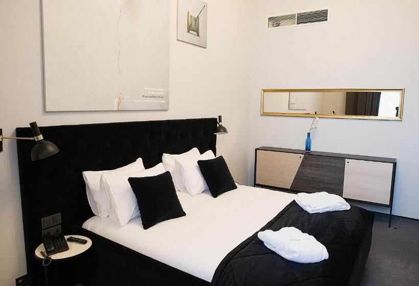 سوییت, Loop Hotel Vilnius