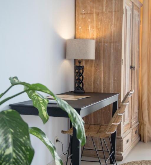 Номер Superior Вид на Бассейн, Mangga Wangga Living