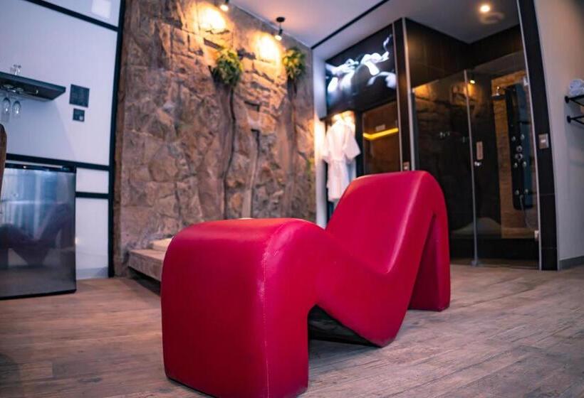 豪华套房, Orei Private Suites Adult Only