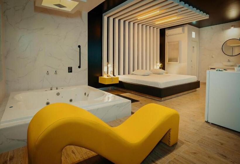 이그제큐티브 스위트, Orei Private Suites Adult Only
