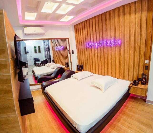 전용 풀장 스위트, Orei Private Suites Adult Only