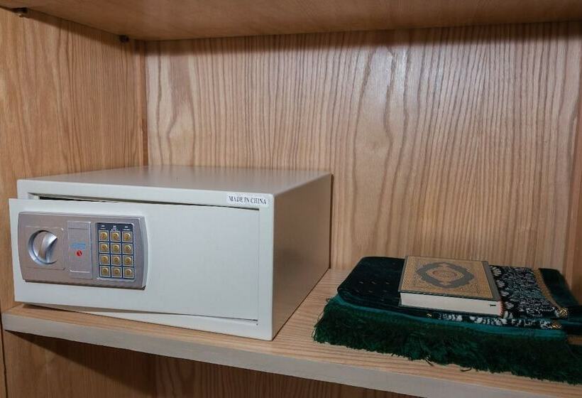 Номер Deluxe, Ritaj Alsahel