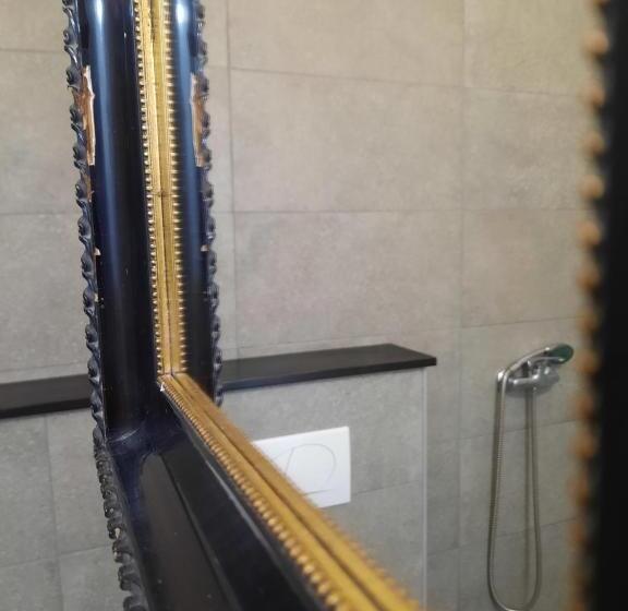 单人经济间, Lima Hostel Győr