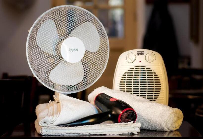 单人经济间, Lima Hostel Győr