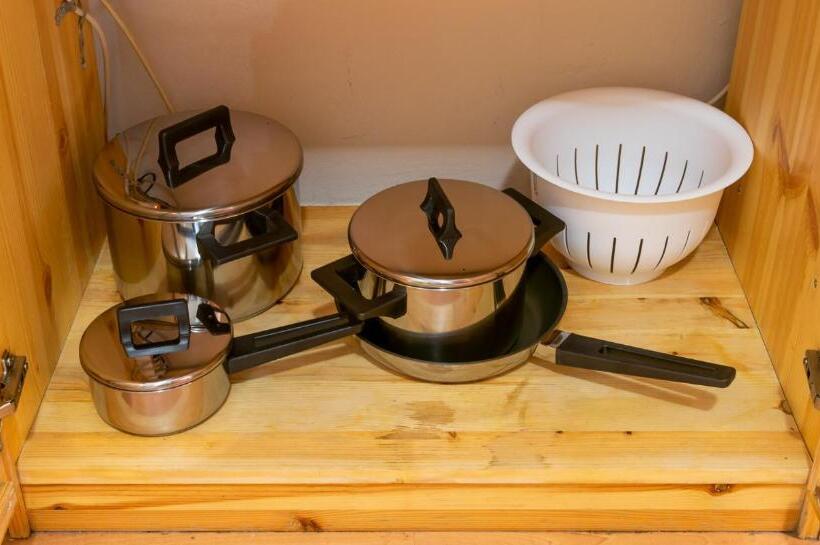 经济房, Lima Hostel Győr