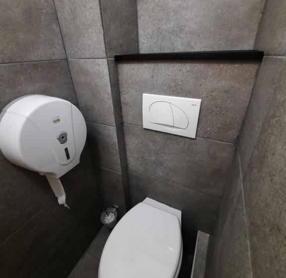 Номер Стандарт Индивидуальный, Lima Hostel Győr